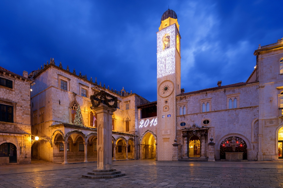 Sponza Palace - histiric archive, Dubrovnik, Croatia. 